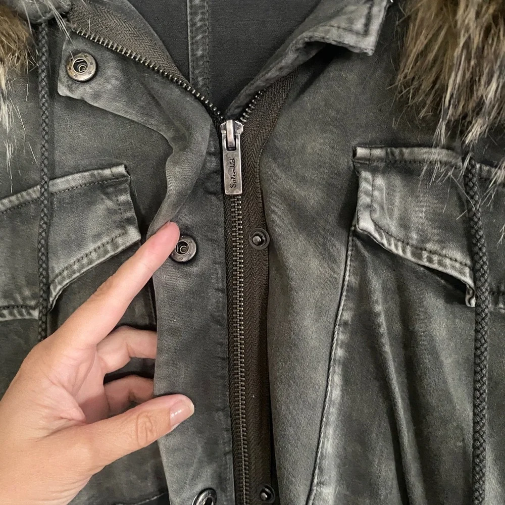 Splendid Dune Faux Fur Trim Cargo Anorak Jacket in Vintage Army size Small - Picture 9 of 11